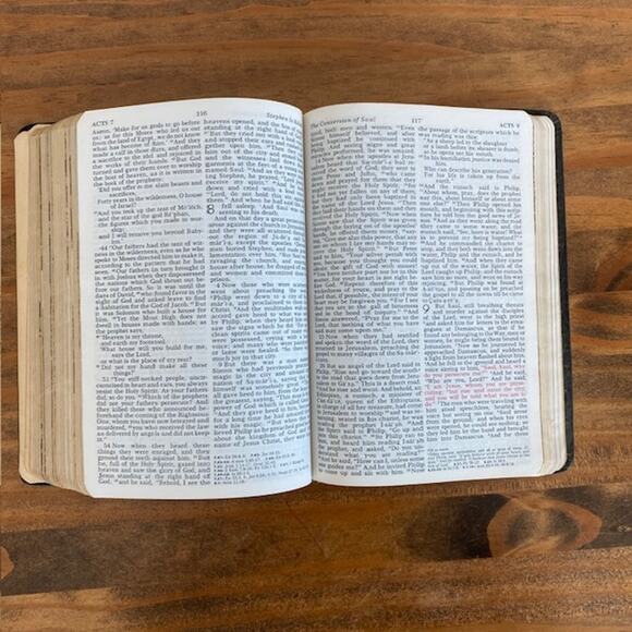 Nelson Holy Bible Black cover - Revised Standard Version - Picture 9 of 9